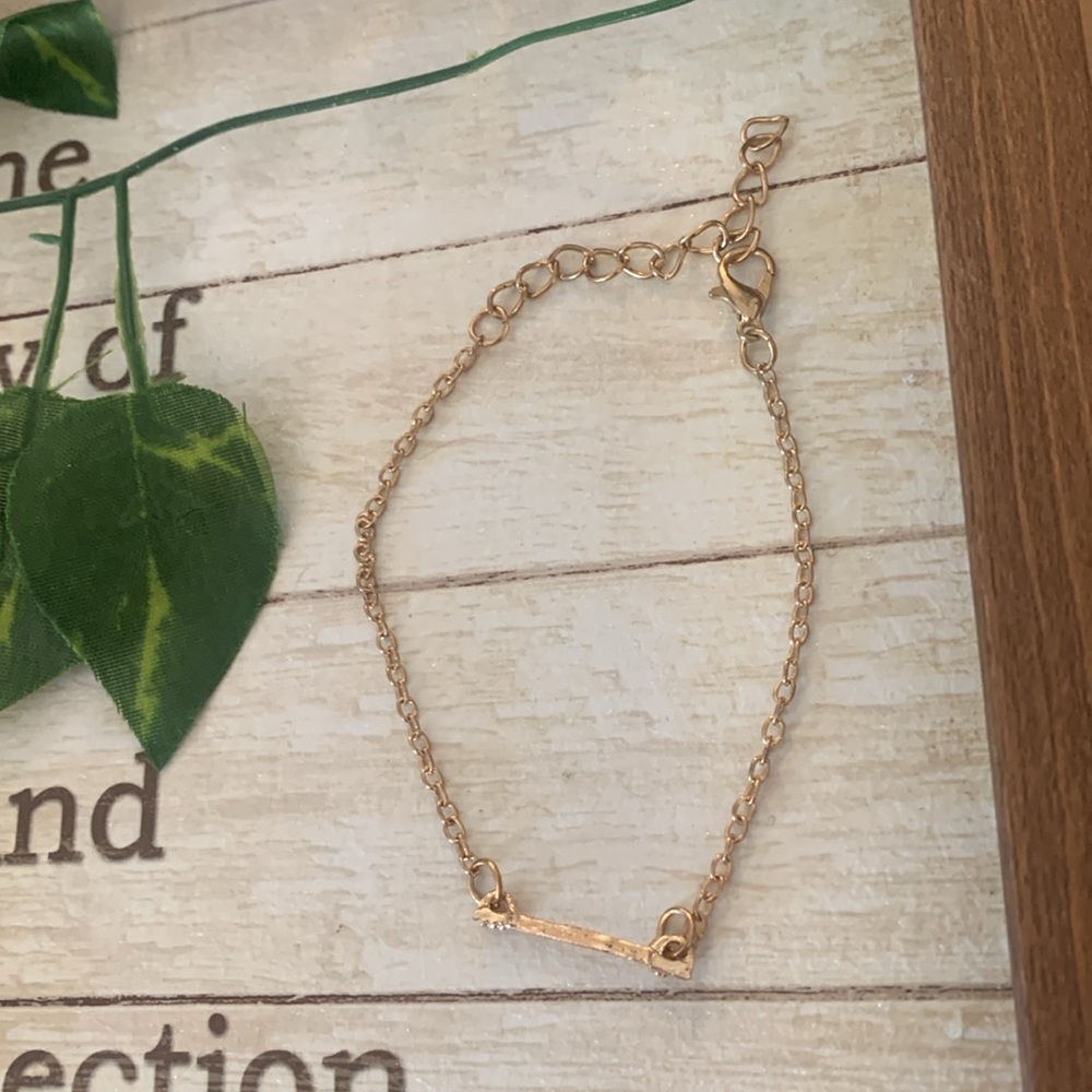 Arrow bracelet - Picture 2 of 5